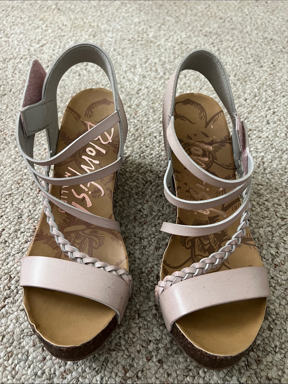 Braided Strappy Wedge Sandals in Light Pink